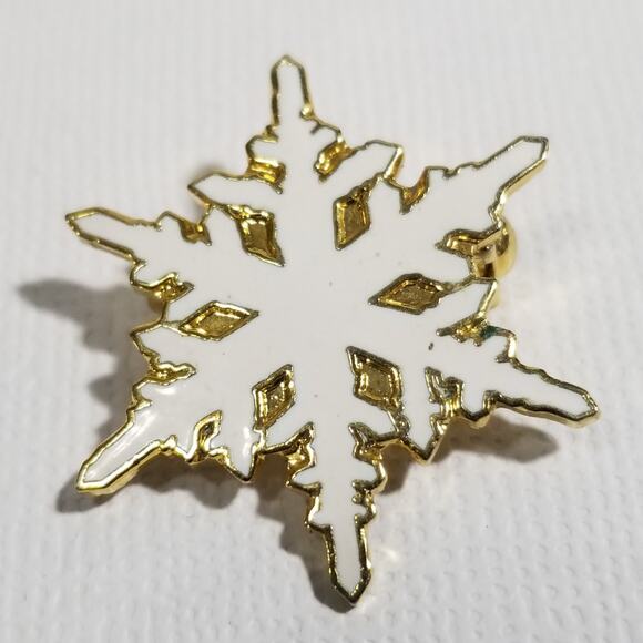 Snow flake brooch pinnacle design1 2/8" - Picture 2 of 6